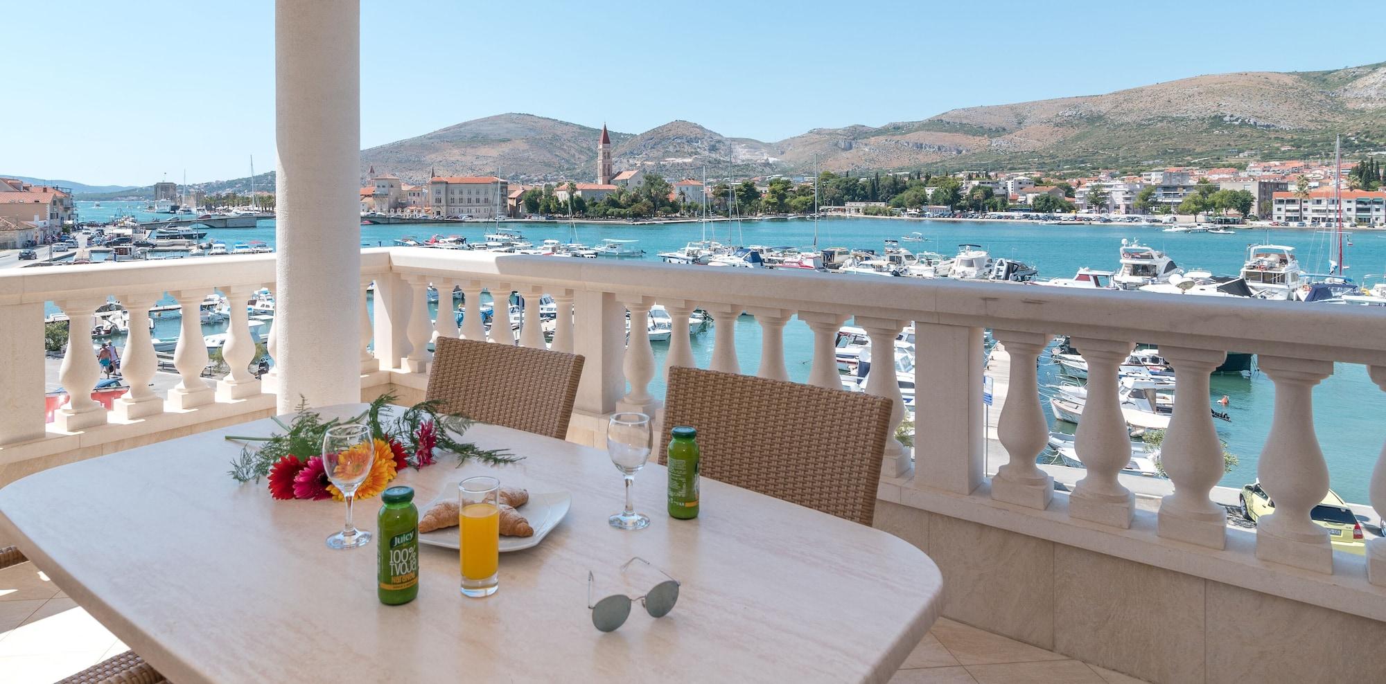 Hotel Trogir Palace ภายนอก รูปภาพ