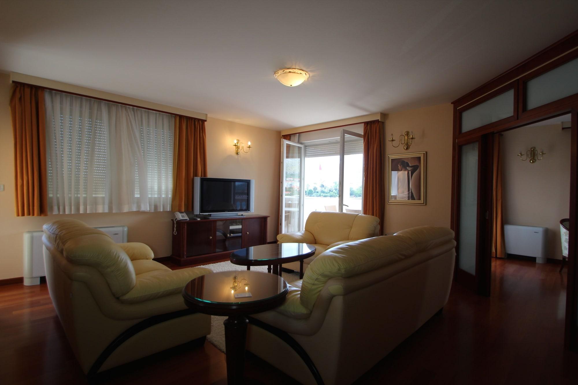 Hotel Trogir Palace ภายนอก รูปภาพ