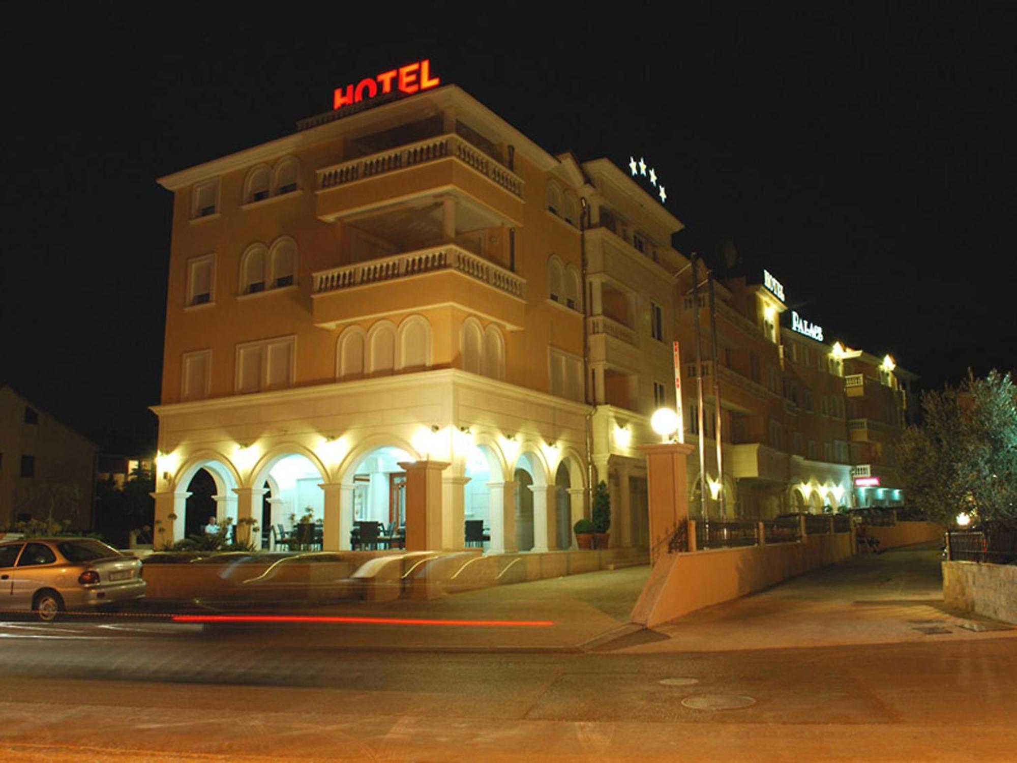 Hotel Trogir Palace ภายนอก รูปภาพ