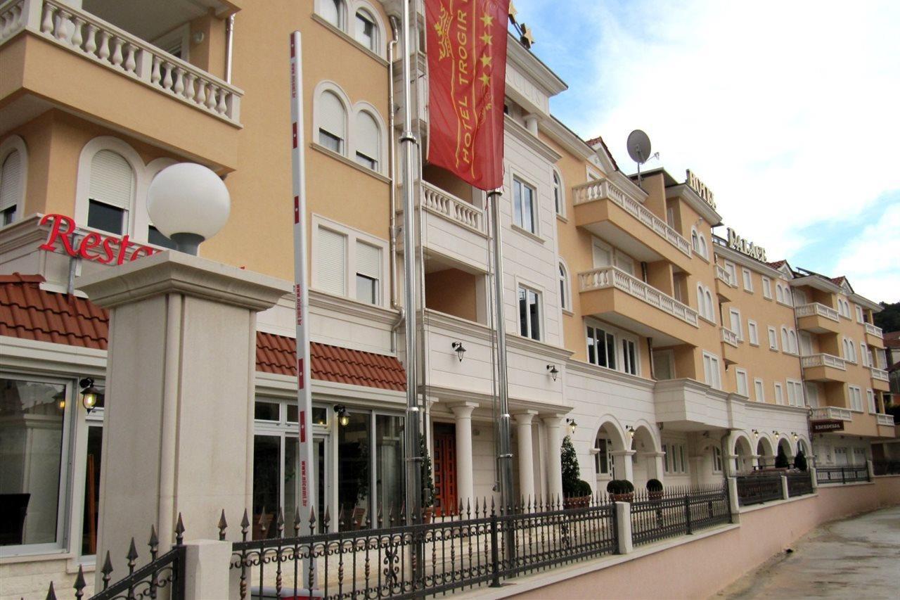 Hotel Trogir Palace ภายนอก รูปภาพ