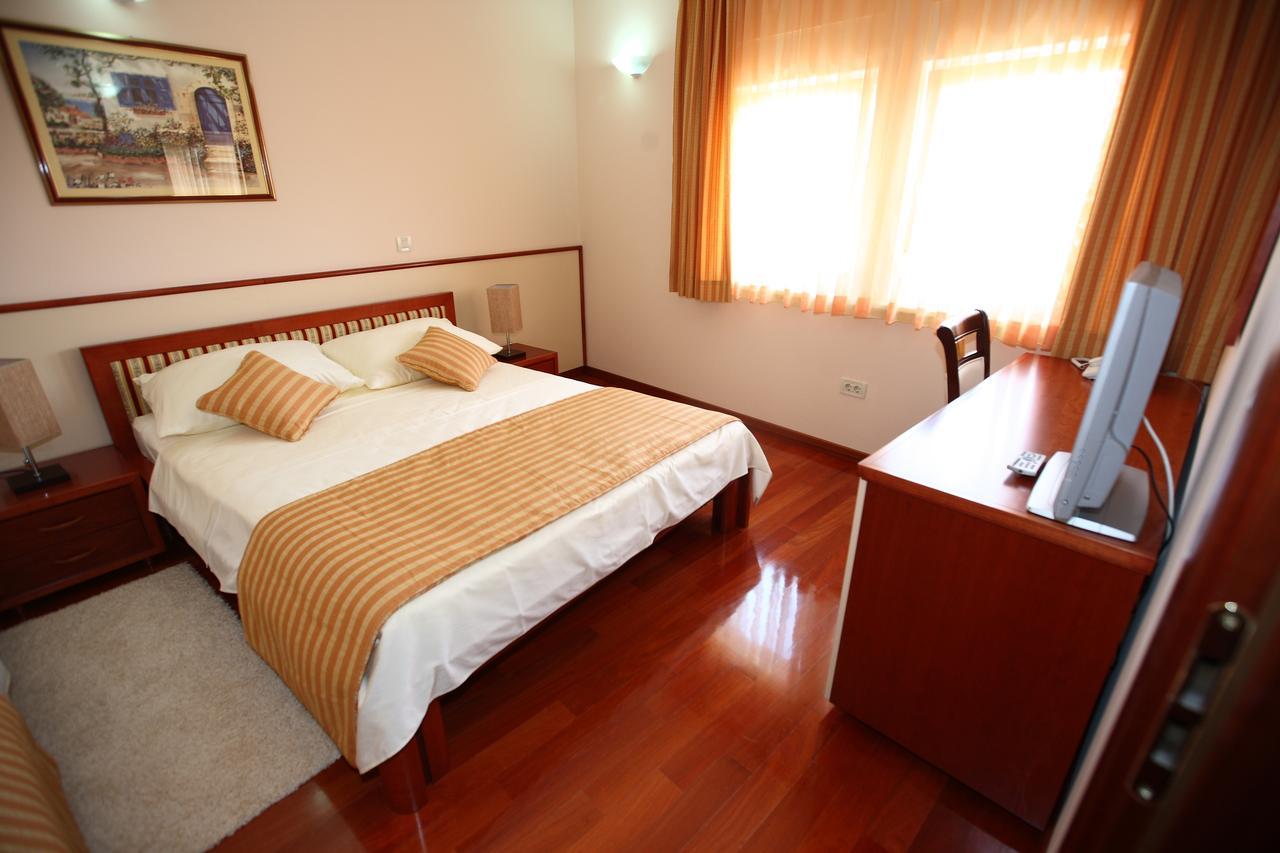 Hotel Trogir Palace ภายนอก รูปภาพ